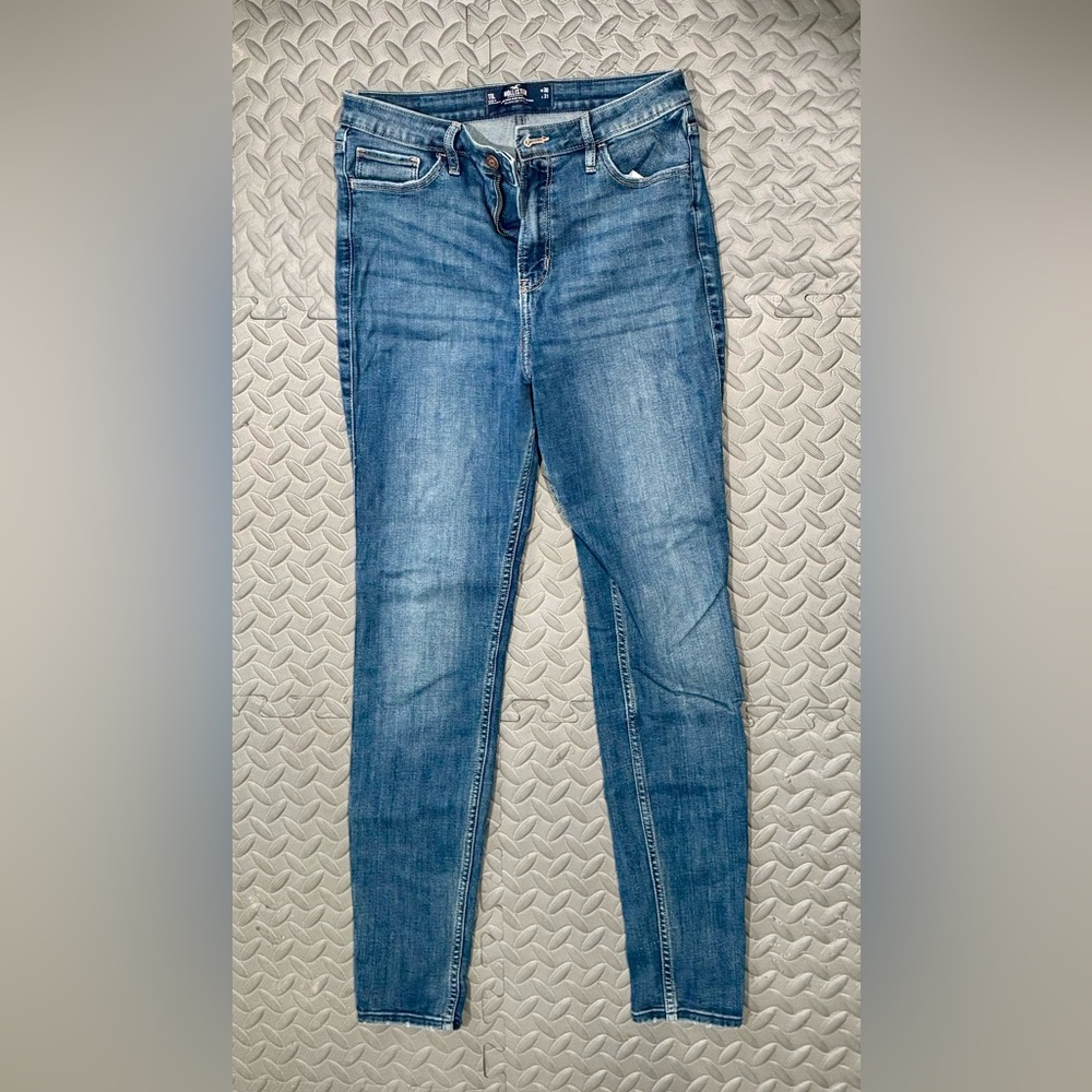 Women’s Hollister Jeans (11R)
